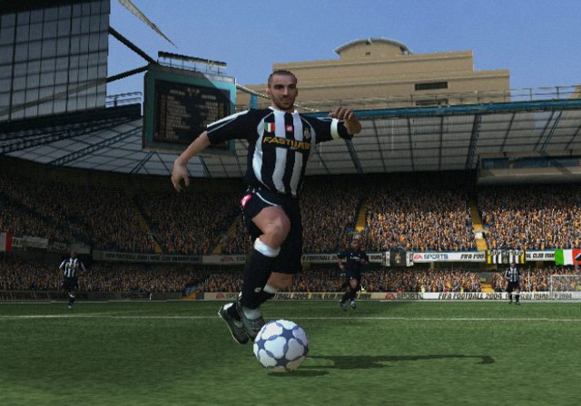 FIFA Soccer 2004 - screenshot 20